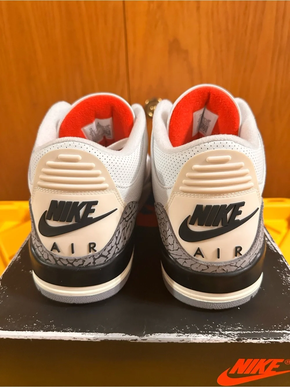 Jordan Air Jordan 3 Retro 